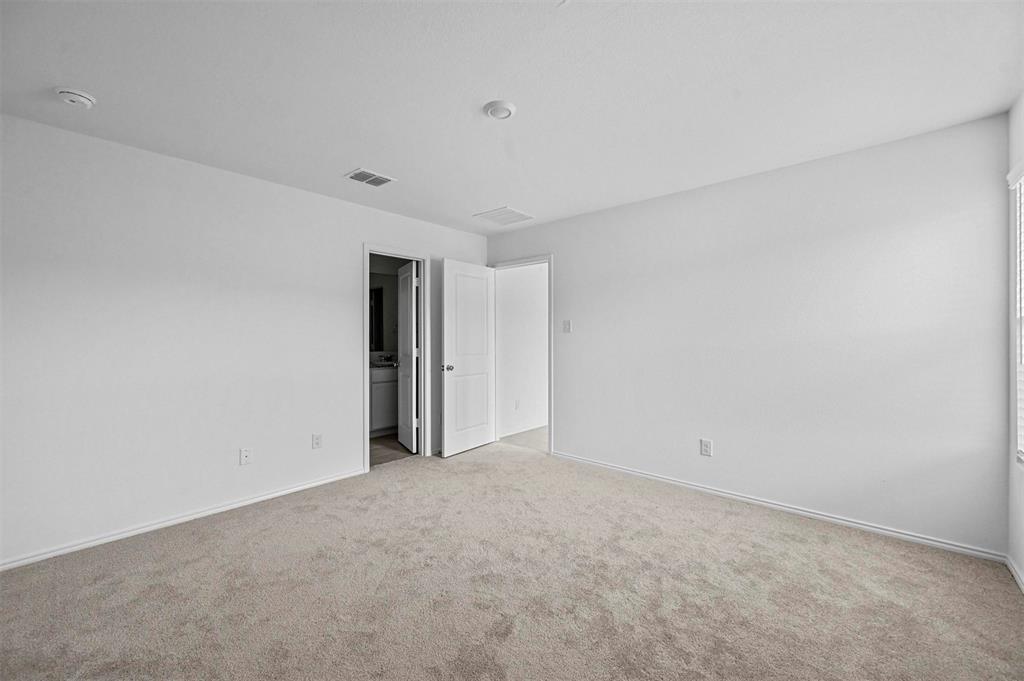 1737 Overall Lane Dallas, TX 75253 - Photo 16 of 21 a view of an empty room