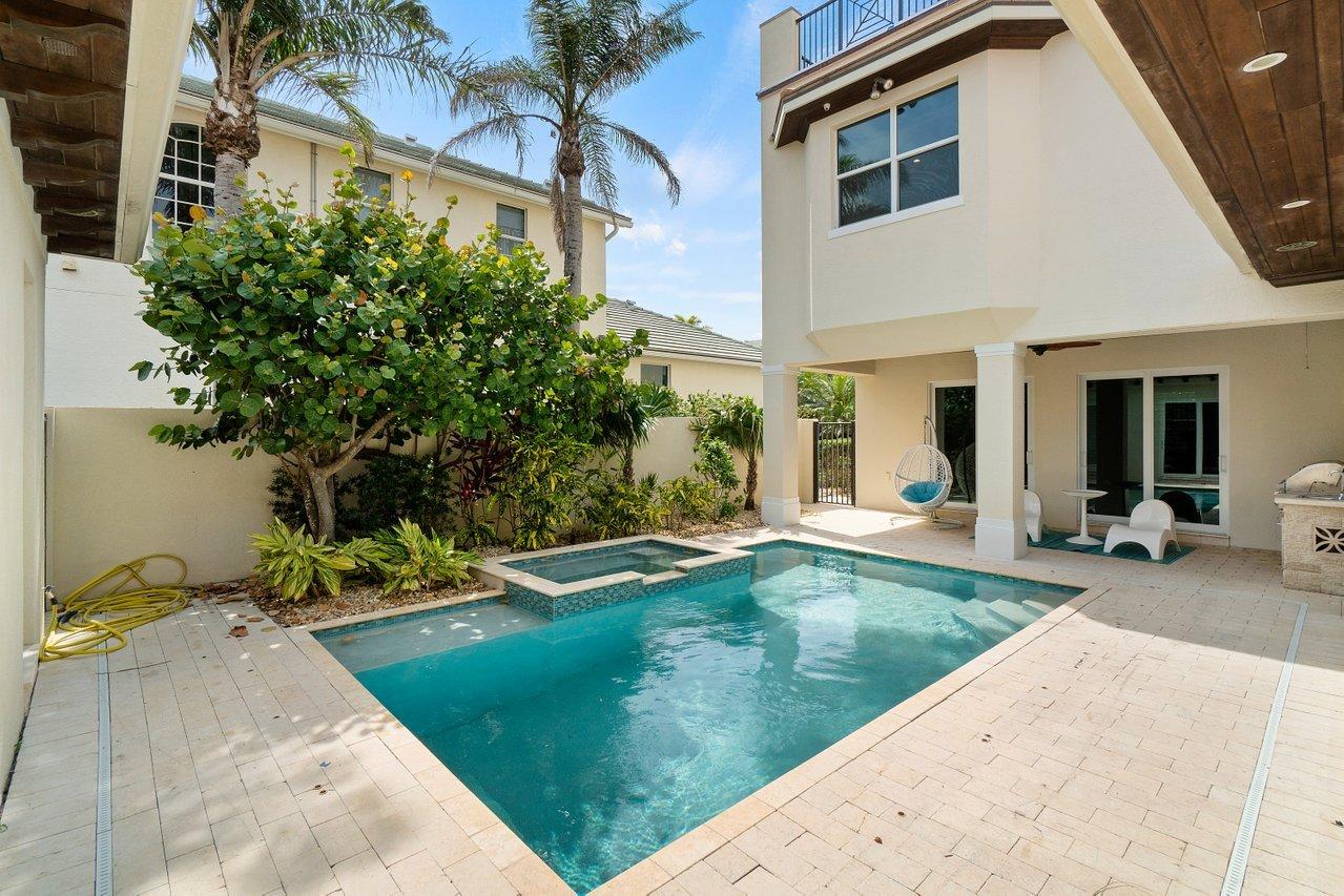 108 Tim Mara Drive Jupiter, FL 33477 - Photo 39 of 43 034-108TimMaraDrive-Jupiter-FL-33477-SMA