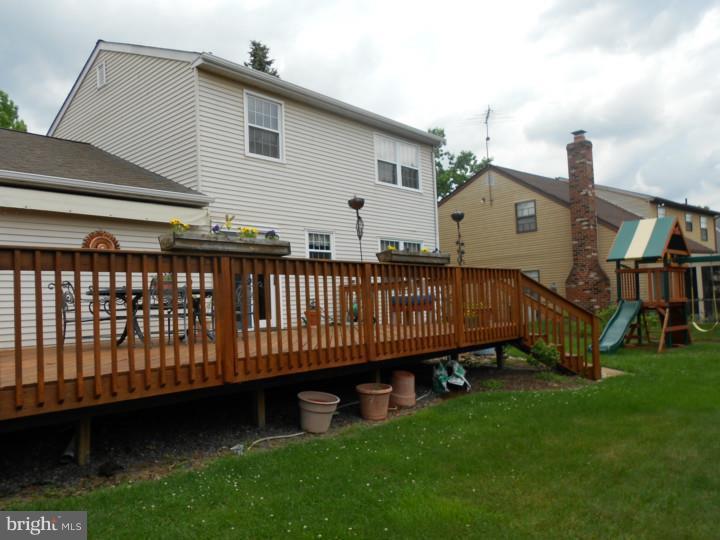 3609 Creamery Road Bensalem, PA 19020 - Photo 6 of 25 Deck