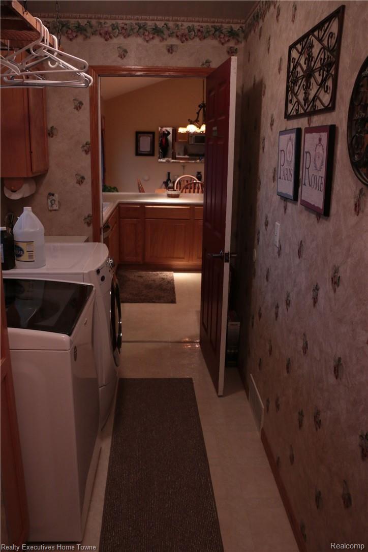 7726 Fargo Road Avoca, MI 48006 - Photo 23 of 39 IMG_8703.JPG