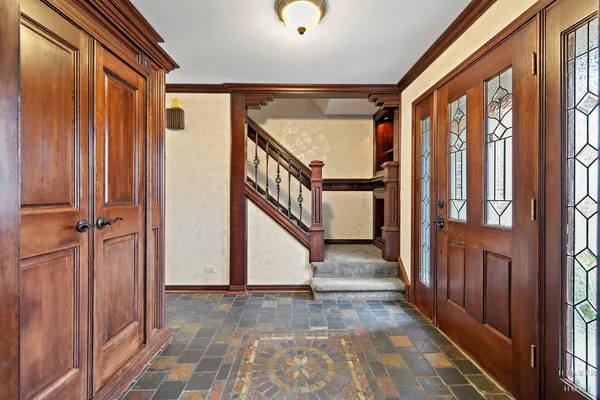 $725,000 | 1630 Castaway Court, Hoffman Estates, IL 60010