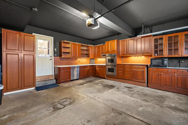 $725,000 | 1630 Castaway Court, Hoffman Estates, IL 60010