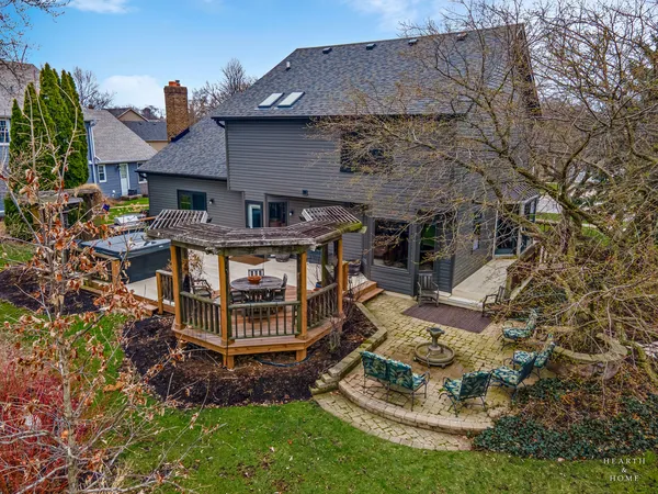 $725,000 | 1630 Castaway Court, Hoffman Estates, IL 60010