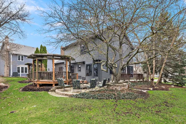 $725,000 | 1630 Castaway Court, Hoffman Estates, IL 60010