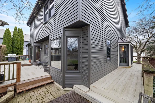 $725,000 | 1630 Castaway Court, Hoffman Estates, IL 60010