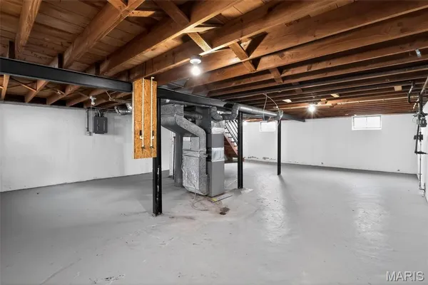 $89,900 | 7805 Utica Drive, St. Louis, MO 63133