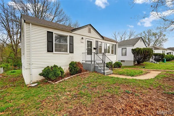 $89,900 | 7805 Utica Drive, St. Louis, MO 63133