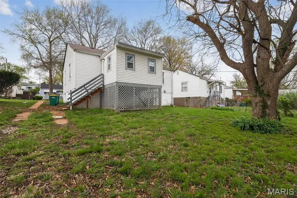 $89,900 | 7805 Utica Drive, St. Louis, MO 63133
