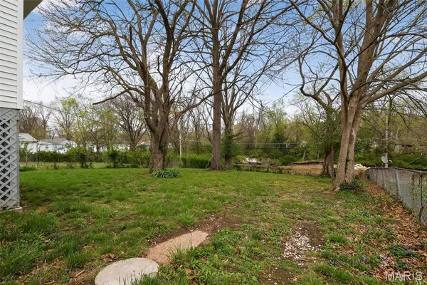$89,900 | 7805 Utica Drive, St. Louis, MO 63133