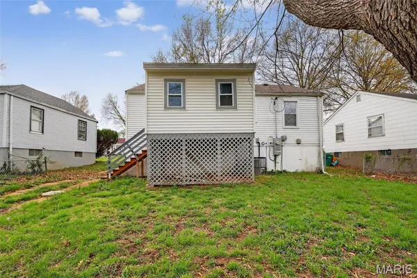 $89,900 | 7805 Utica Drive, St. Louis, MO 63133