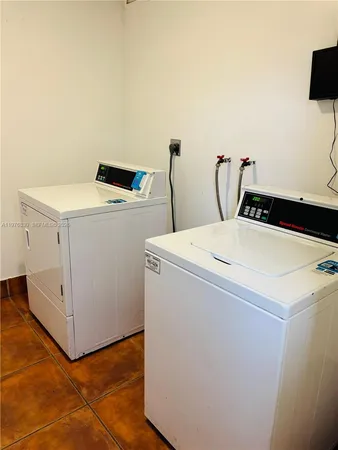 $1,890 | 9143 Southwest 77th Avenue, Unit B204, Miami, FL 33156