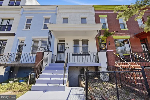 $2,750 | 707 15th Street Northeast, Washington, DC 20002