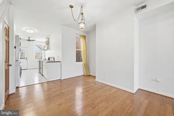 $2,750 | 707 15th Street Northeast, Washington, DC 20002
