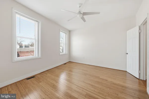 $2,750 | 707 15th Street Northeast, Washington, DC 20002