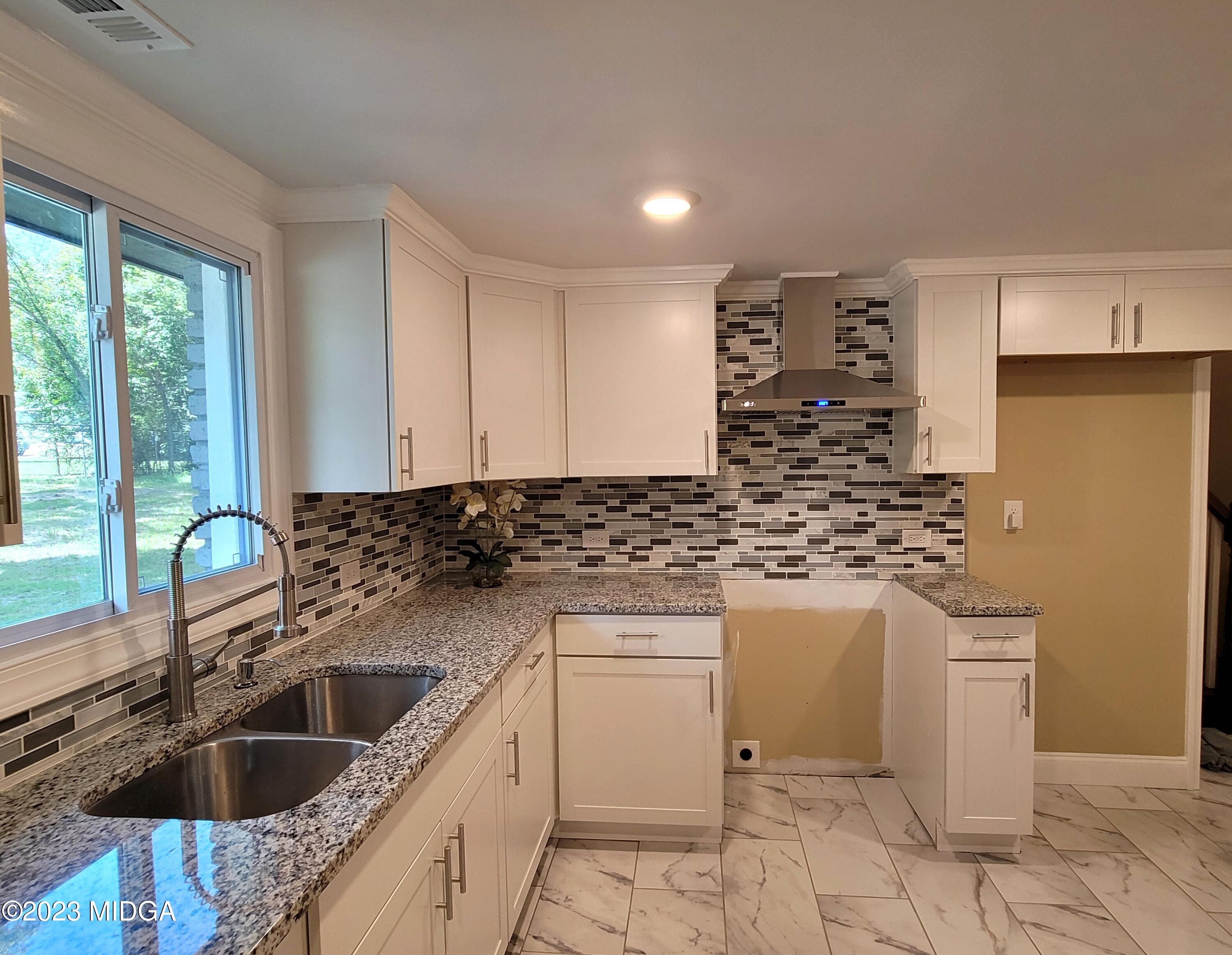 4165 Mumford Road Macon, GA 31204 - Photo 15 of 40 Kitchen