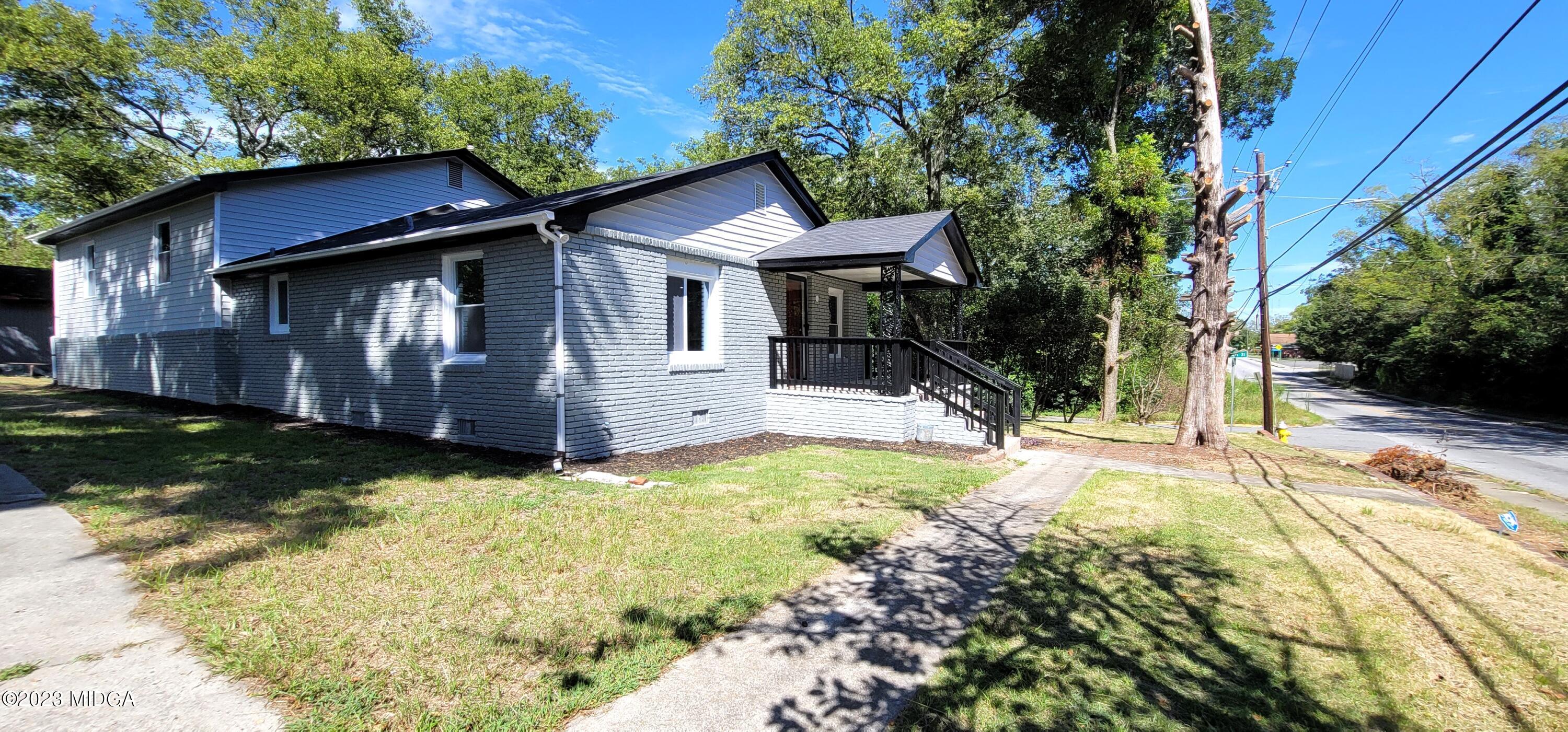 4165 Mumford Road Macon, GA 31204 - Photo 3 of 40 Front Left Side