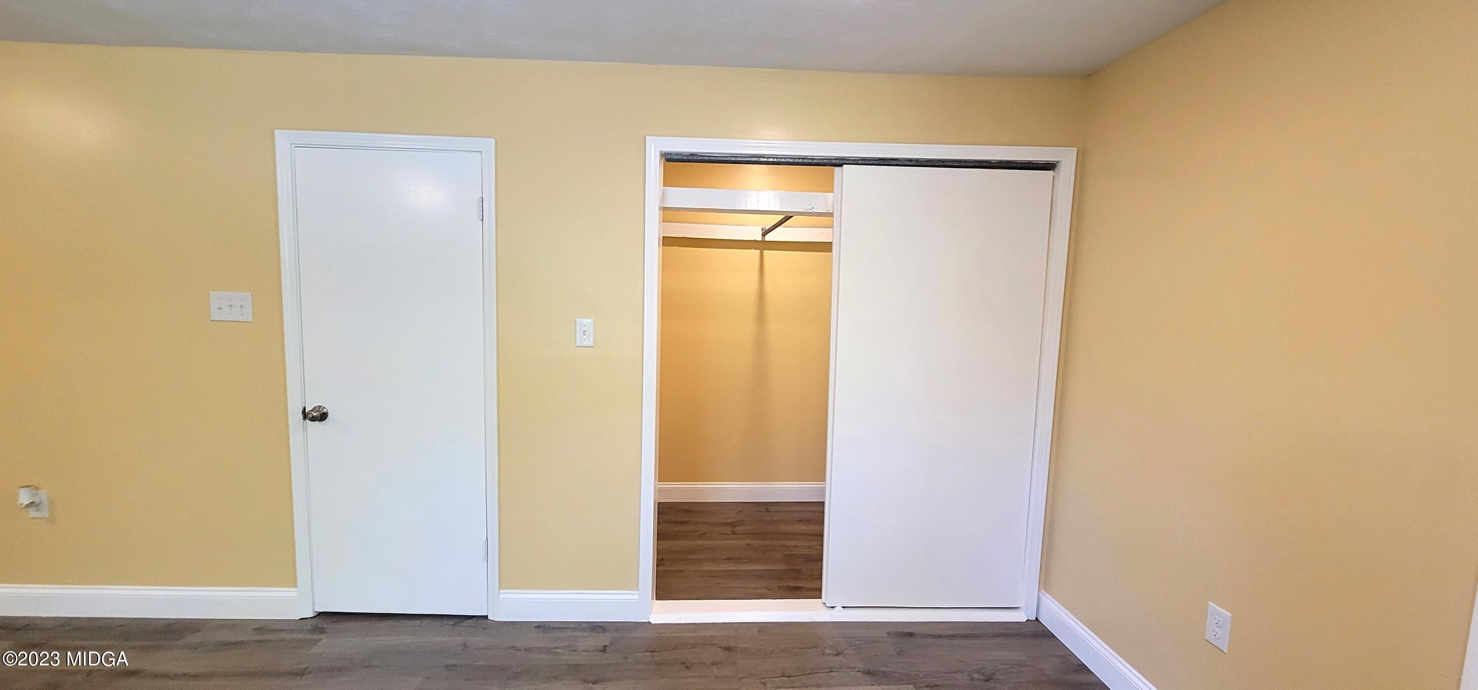 4165 Mumford Road Macon, GA 31204 - Photo 31 of 40 4165 Mstrcloset