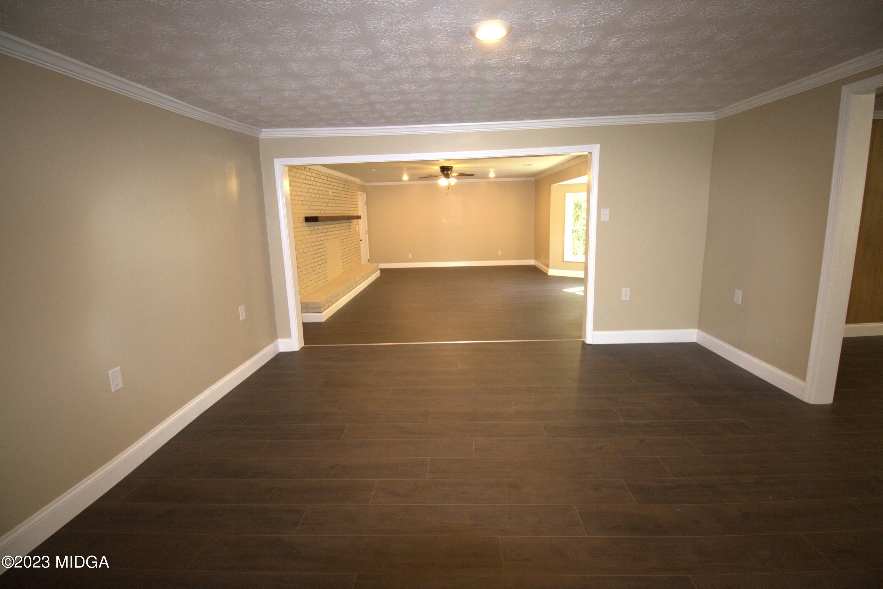 4165 Mumford Road Macon, GA 31204 - Photo 8 of 40 Dinging/Fam Rm