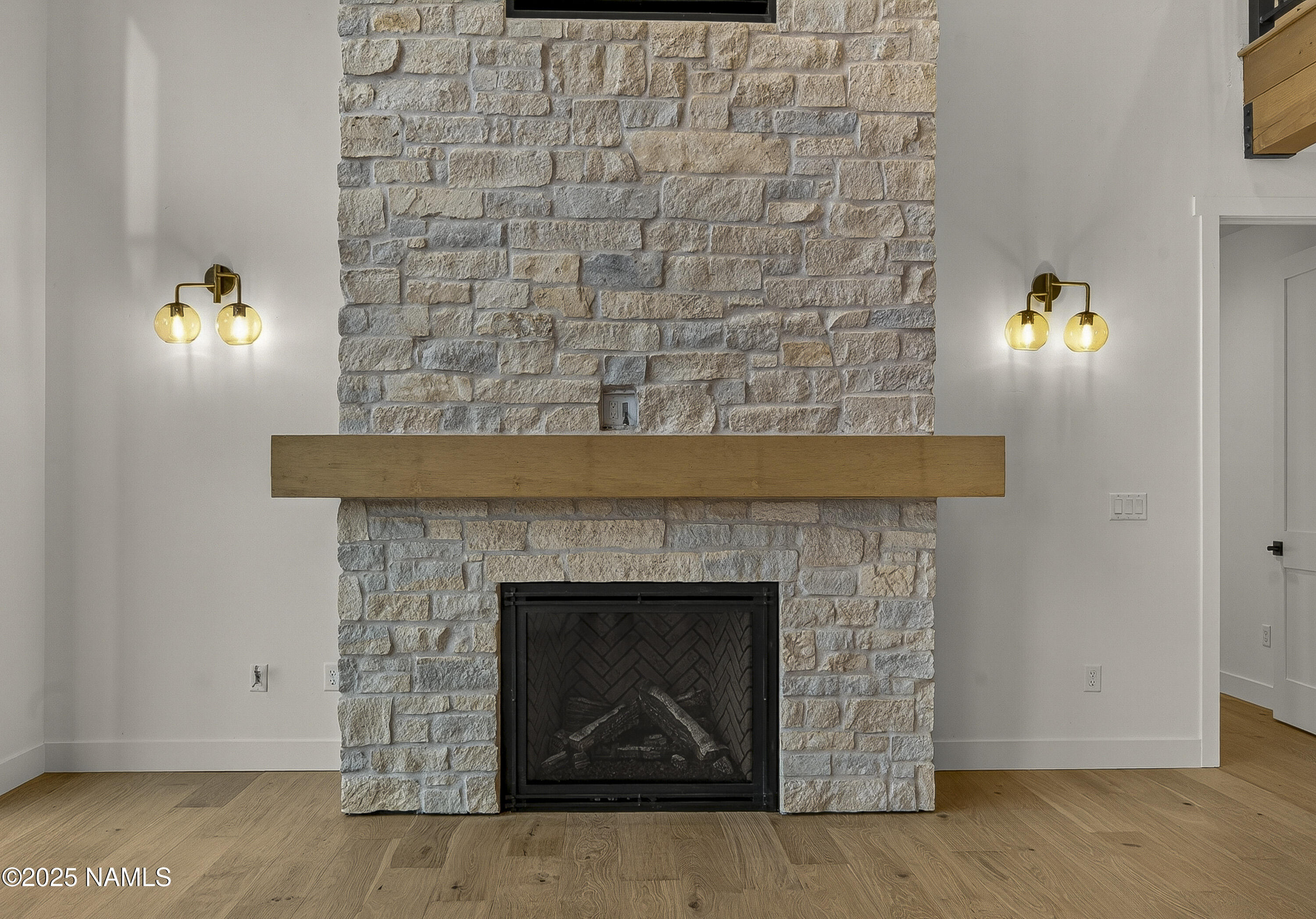 8488 Tall Tales Rnch Road Flagstaff, AZ 86004 - Photo 9 of 52 Fireplace