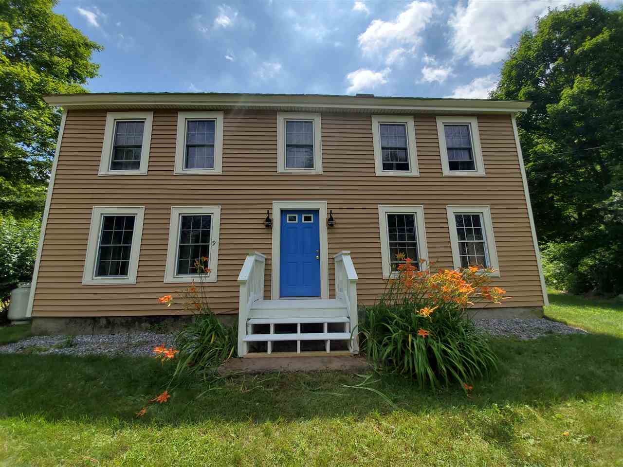 9 Ragged Mountain Road Danbury, NH 03230 - Photo 3 of 38