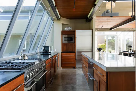 $6,588,000 | 801 Bean Hollow Road, Pescadero, CA 94060