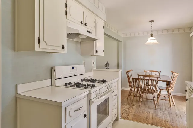 $1,750 | 4121 Crosby Street, Rockford, IL 61107