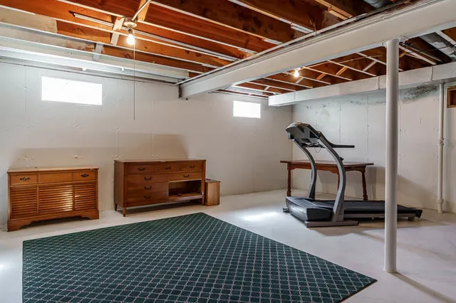 $1,750 | 4121 Crosby Street, Rockford, IL 61107