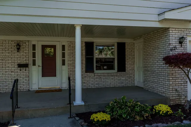 $1,750 | 4121 Crosby Street, Rockford, IL 61107