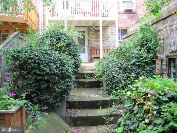3711 Delverne Road Baltimore, MD 21218 - Photo 7 of 20 a view of a garden with plants