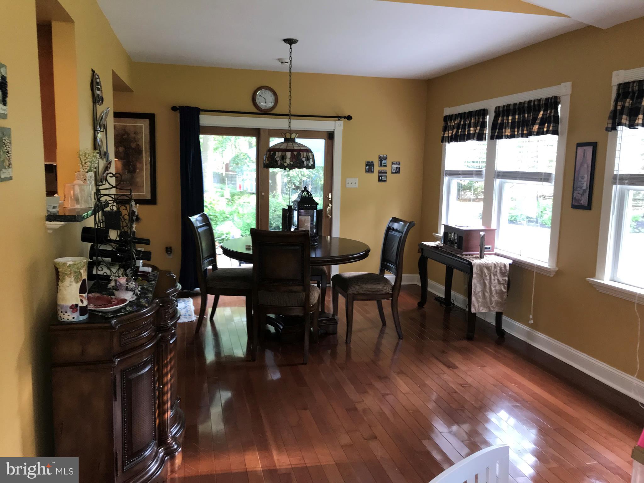 9 Framingham Road Edgewater Park, NJ 08010 - Photo 12 of 22 Great Room Dining Area