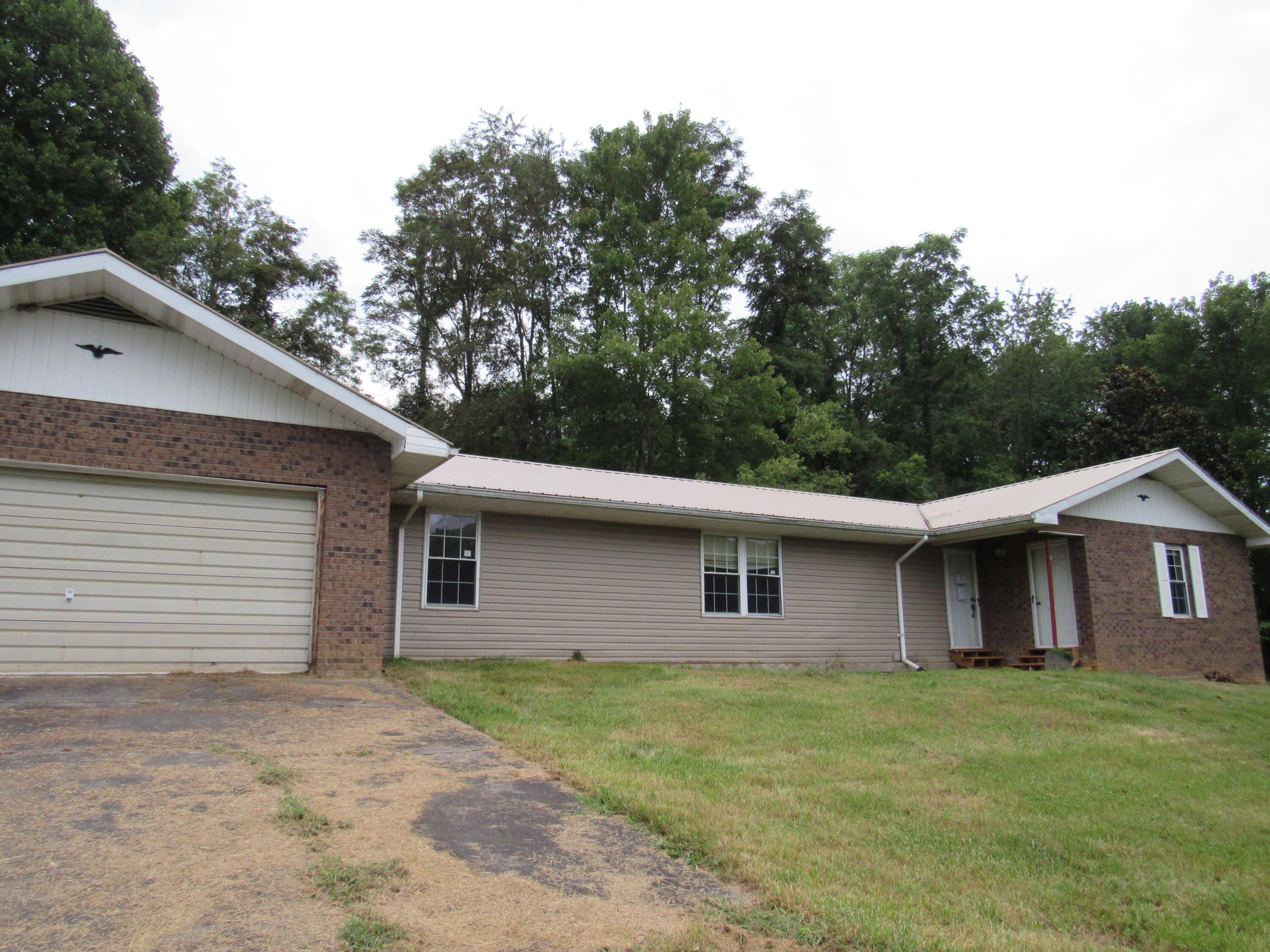 3679 High Point Road Castlewood, VA 24224 - Photo 2 of 33 IMG_5820