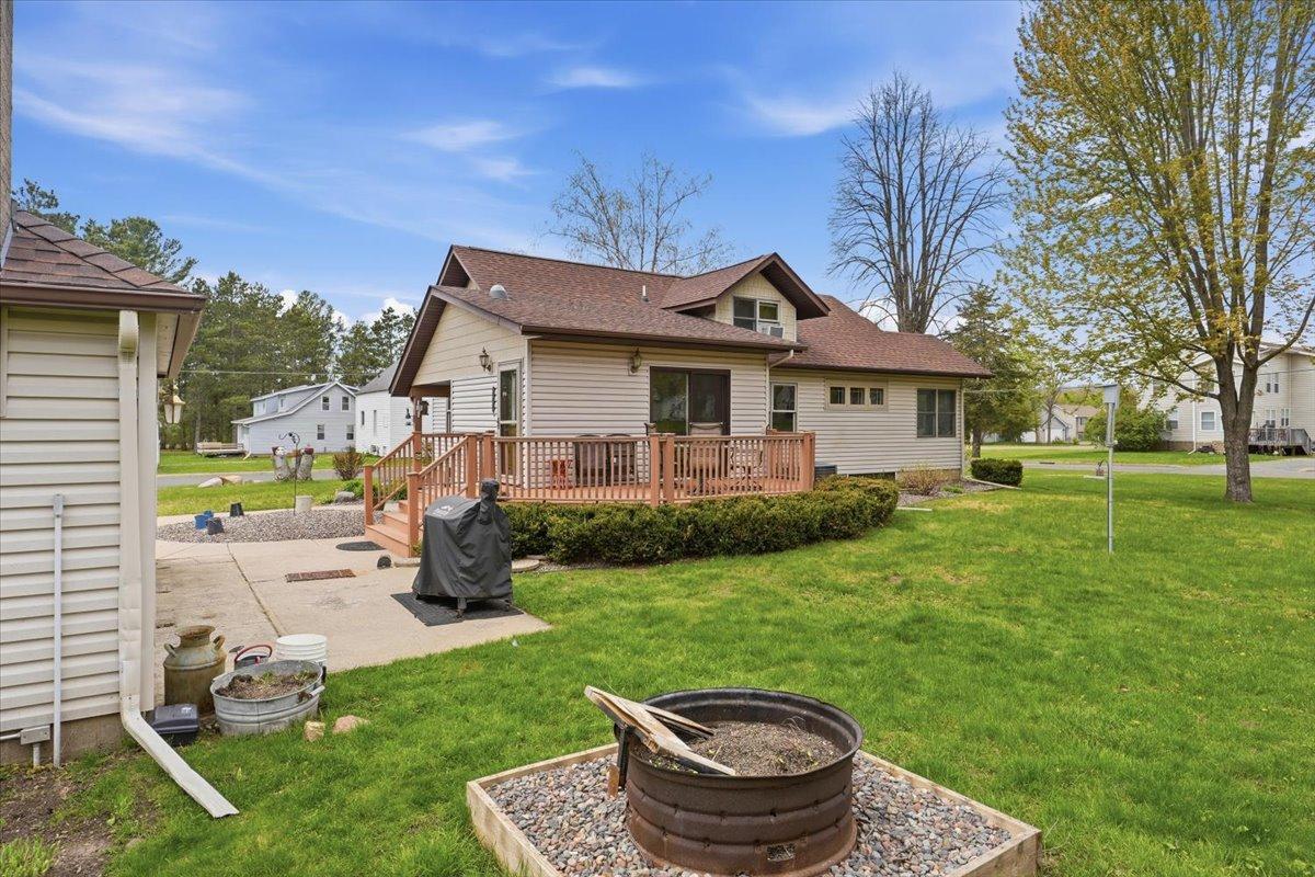 320 West State Street Dresser, WI 54009 - Photo 3 of 26
