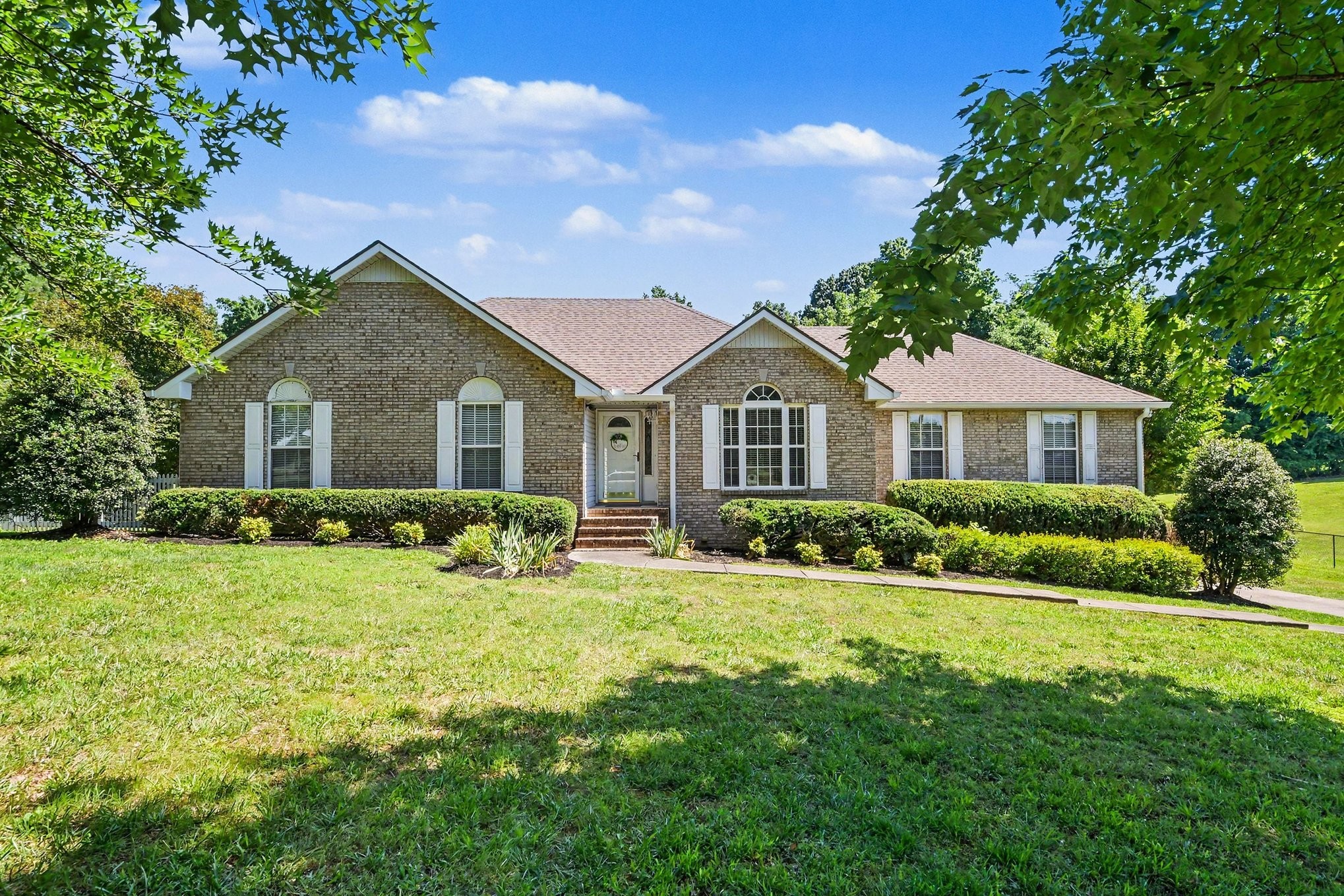1029 Nina Drive Springfield, TN 37172 - Photo 1 of 35