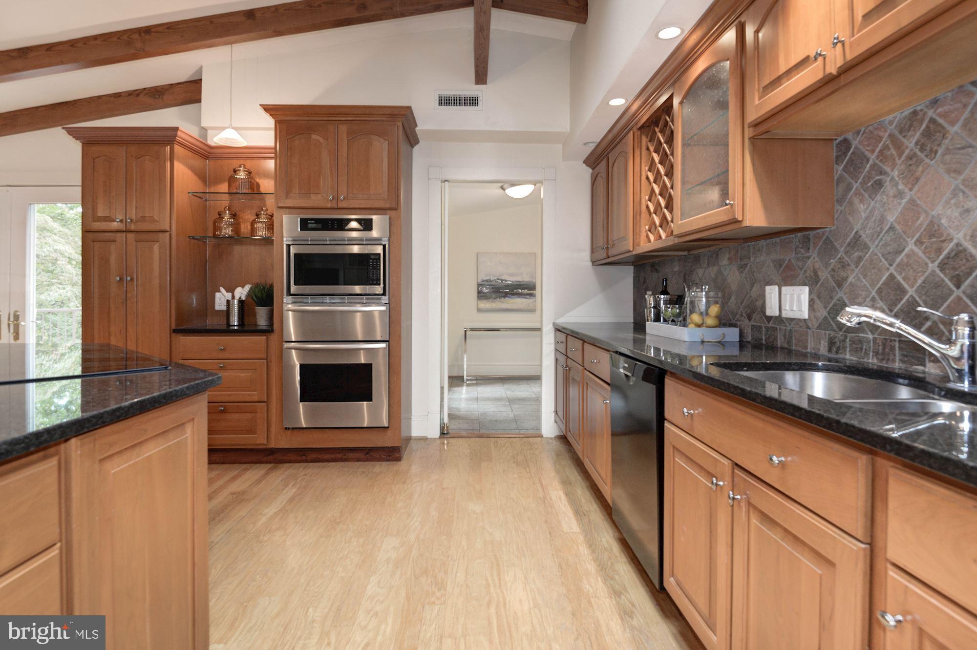 6817 Baron Road McLean, VA 22101 - Photo 18 of 63