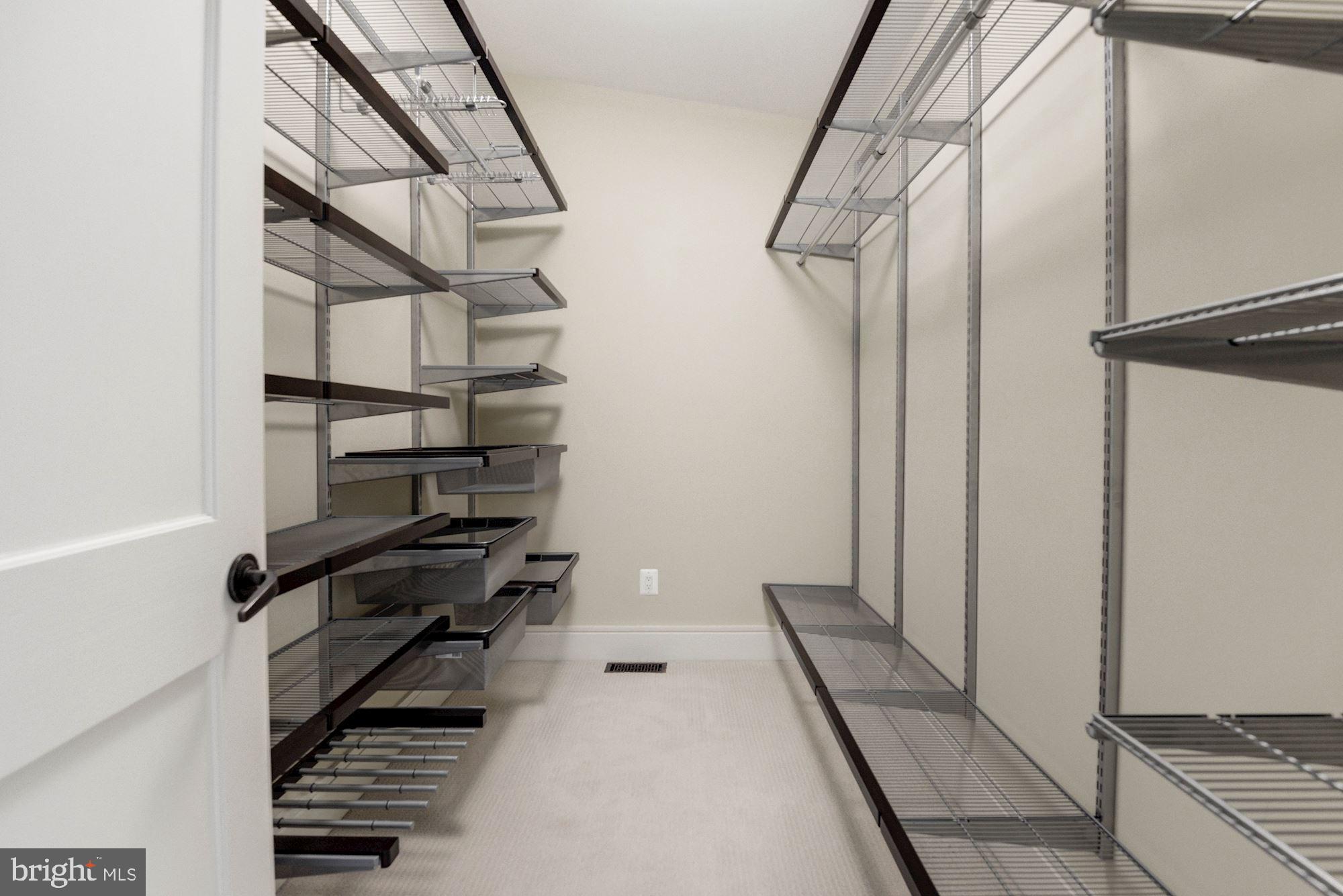 6817 Baron Road McLean, VA 22101 - Photo 27 of 63