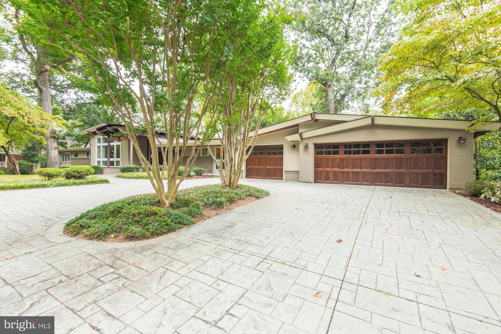 6817 Baron Road McLean, VA 22101 - Photo 4 of 63