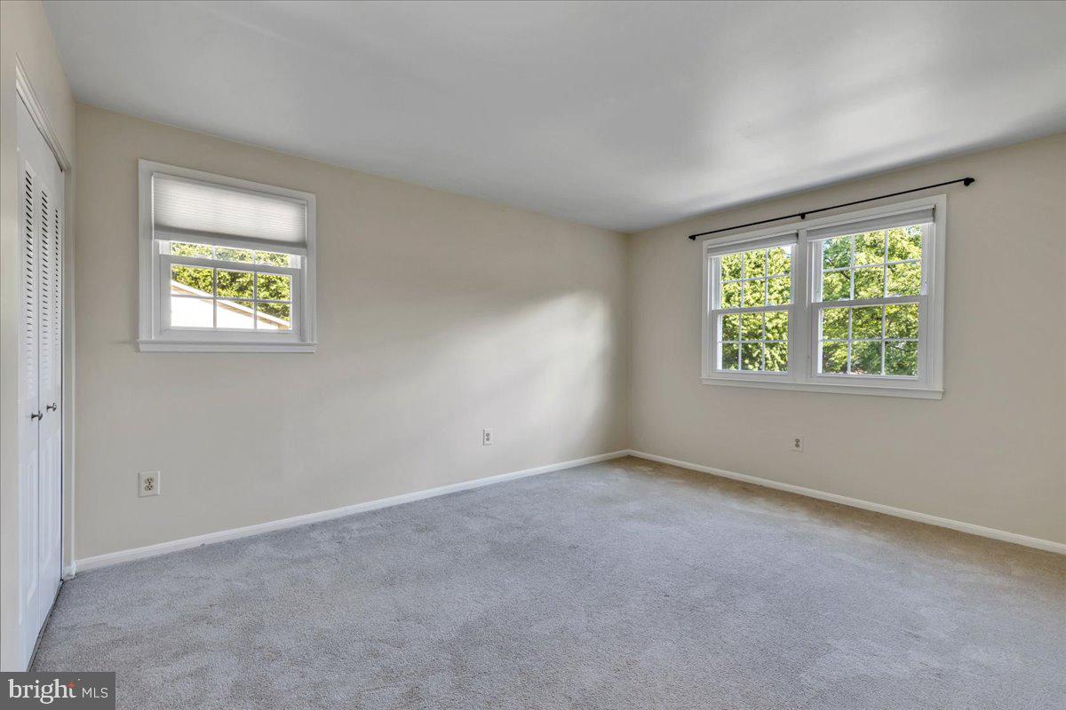 10403 Collingham Drive Fairfax, VA 22032 - Photo 23 of 39