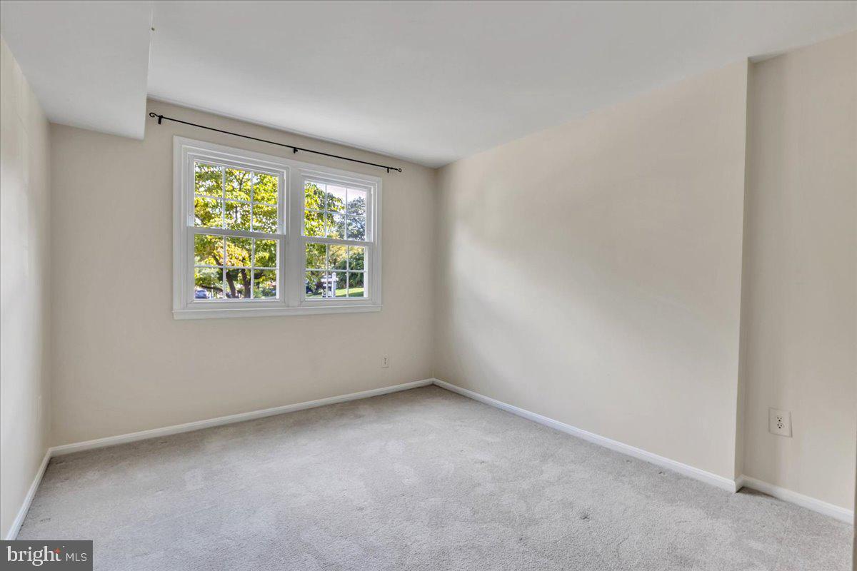 10403 Collingham Drive Fairfax, VA 22032 - Photo 26 of 39