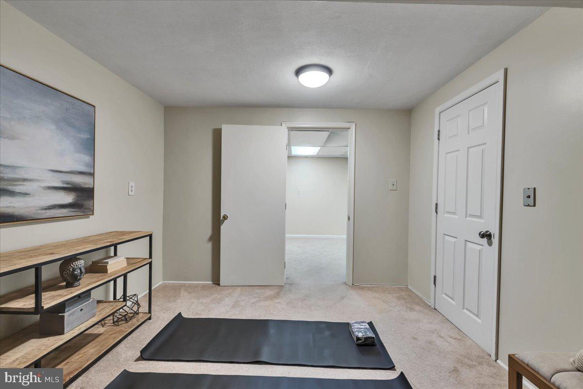 10403 Collingham Drive Fairfax, VA 22032 - Photo 28 of 39