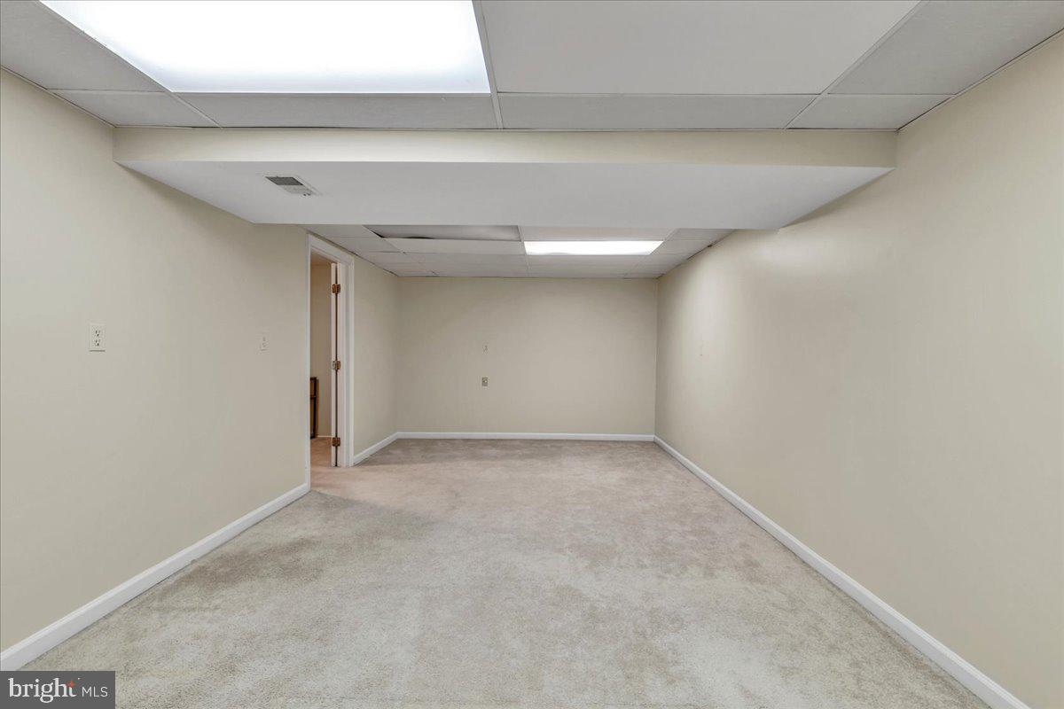 10403 Collingham Drive Fairfax, VA 22032 - Photo 31 of 39