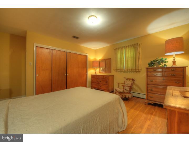 233 Burrs Road Burlington, NJ 08016 - Photo 7 of 10 Bedroom
