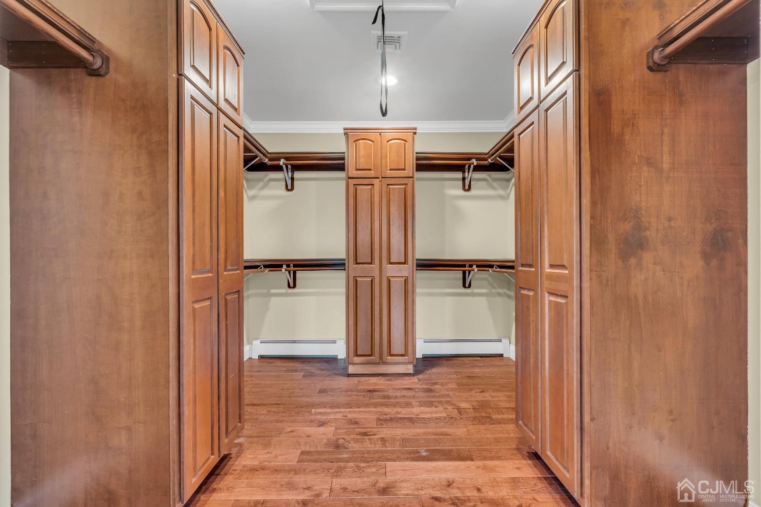 299 Fulton Street Middlesex, NJ 08846 - Photo 29 of 37 a view of a walk in closet