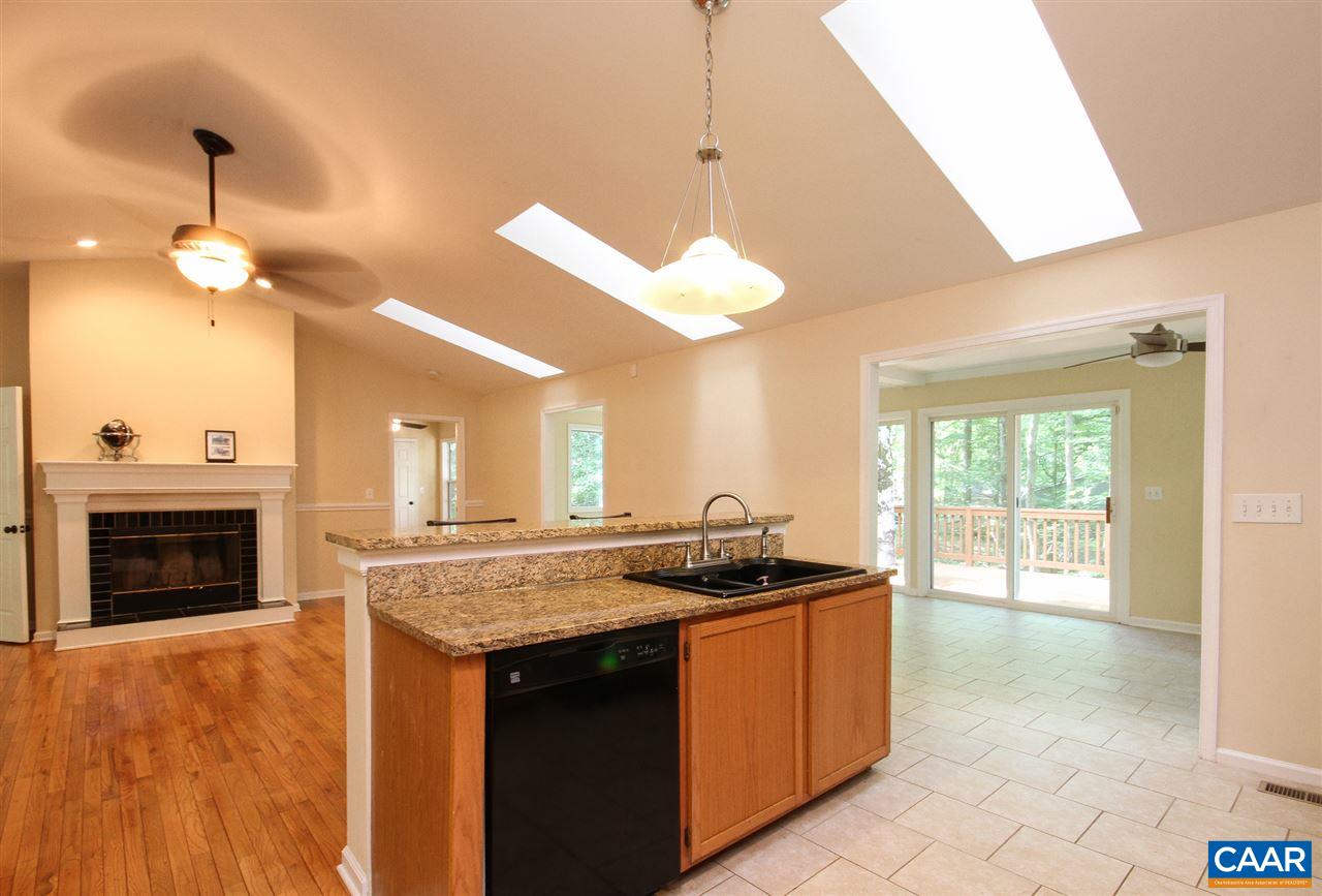 114 Riverside Drive Palmyra, VA 22963 - Photo 8 of 31 a kitchen with a sink and a stove