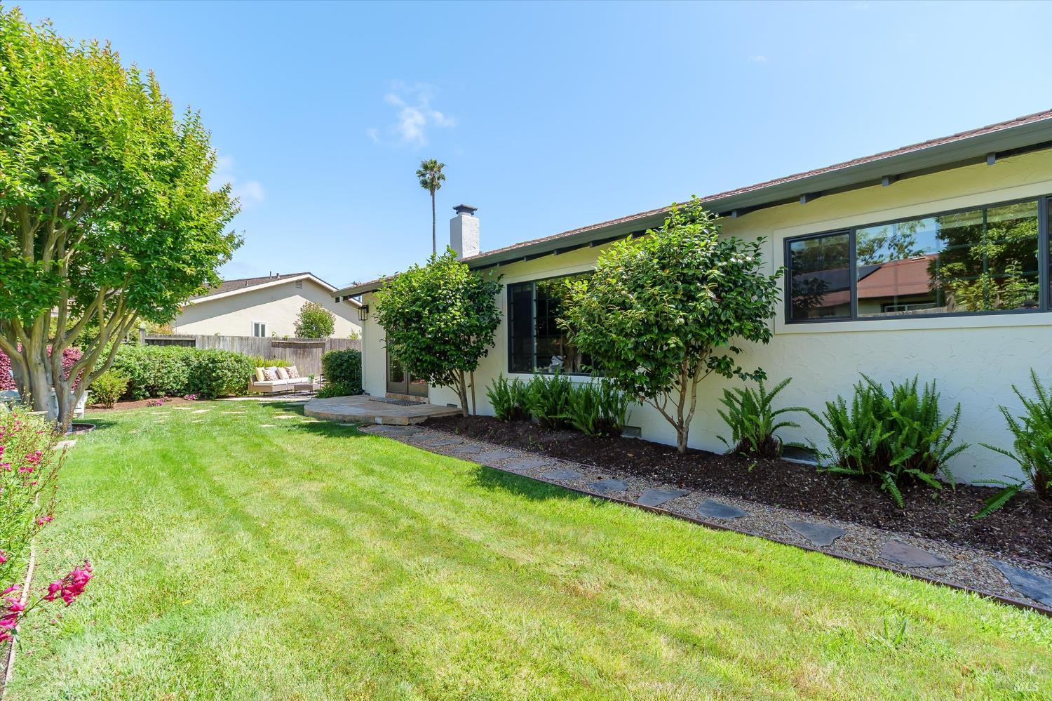 5 Edgemar Way Corte Madera, CA 94925 - Photo 41 of 54