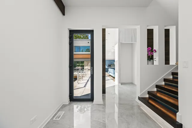 $2,999,999 | 711 Becker Road, Glenview, IL 60025