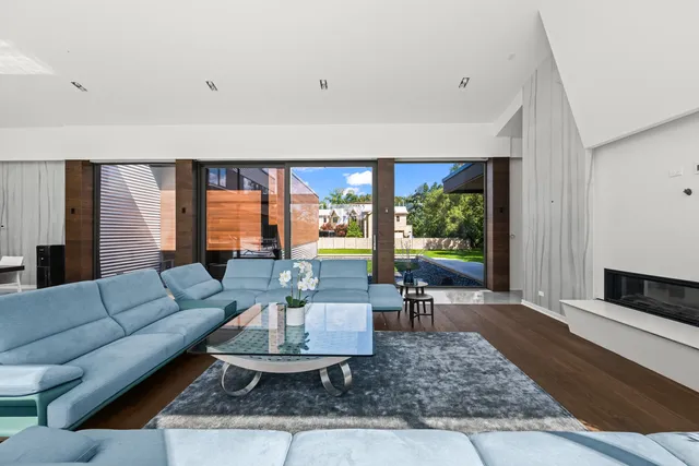 $2,999,999 | 711 Becker Road, Glenview, IL 60025