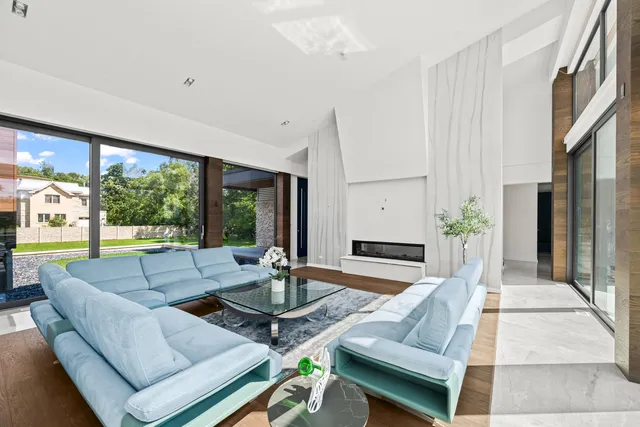 $2,999,999 | 711 Becker Road, Glenview, IL 60025