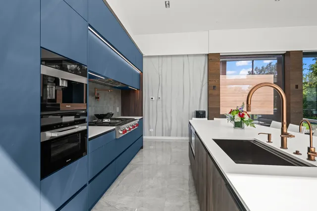 $2,999,999 | 711 Becker Road, Glenview, IL 60025