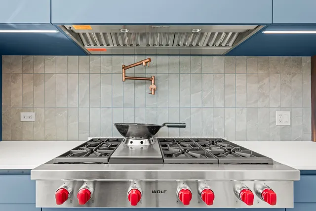 $2,999,999 | 711 Becker Road, Glenview, IL 60025