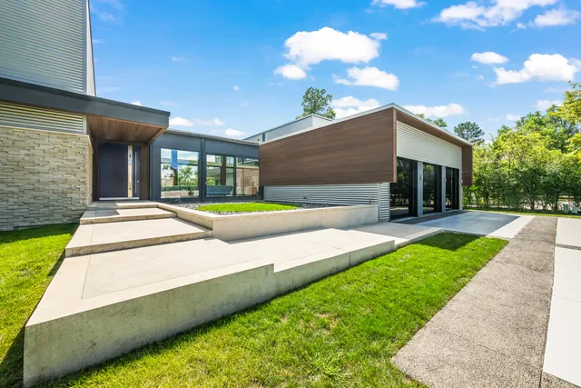 $2,999,999 | 711 Becker Road, Glenview, IL 60025